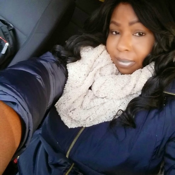 Meet your Posher, Jacquelyn - Picture 1 of 1